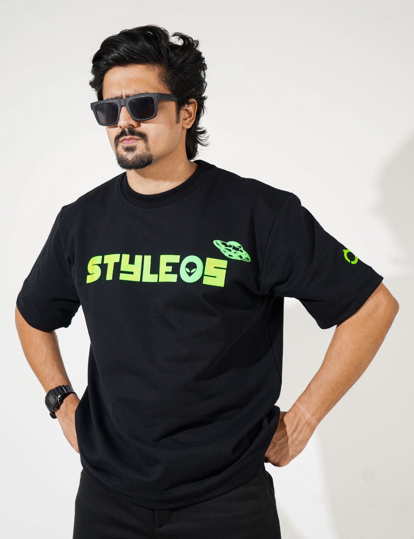 Black-Alien T-Shirt - 260 GSM