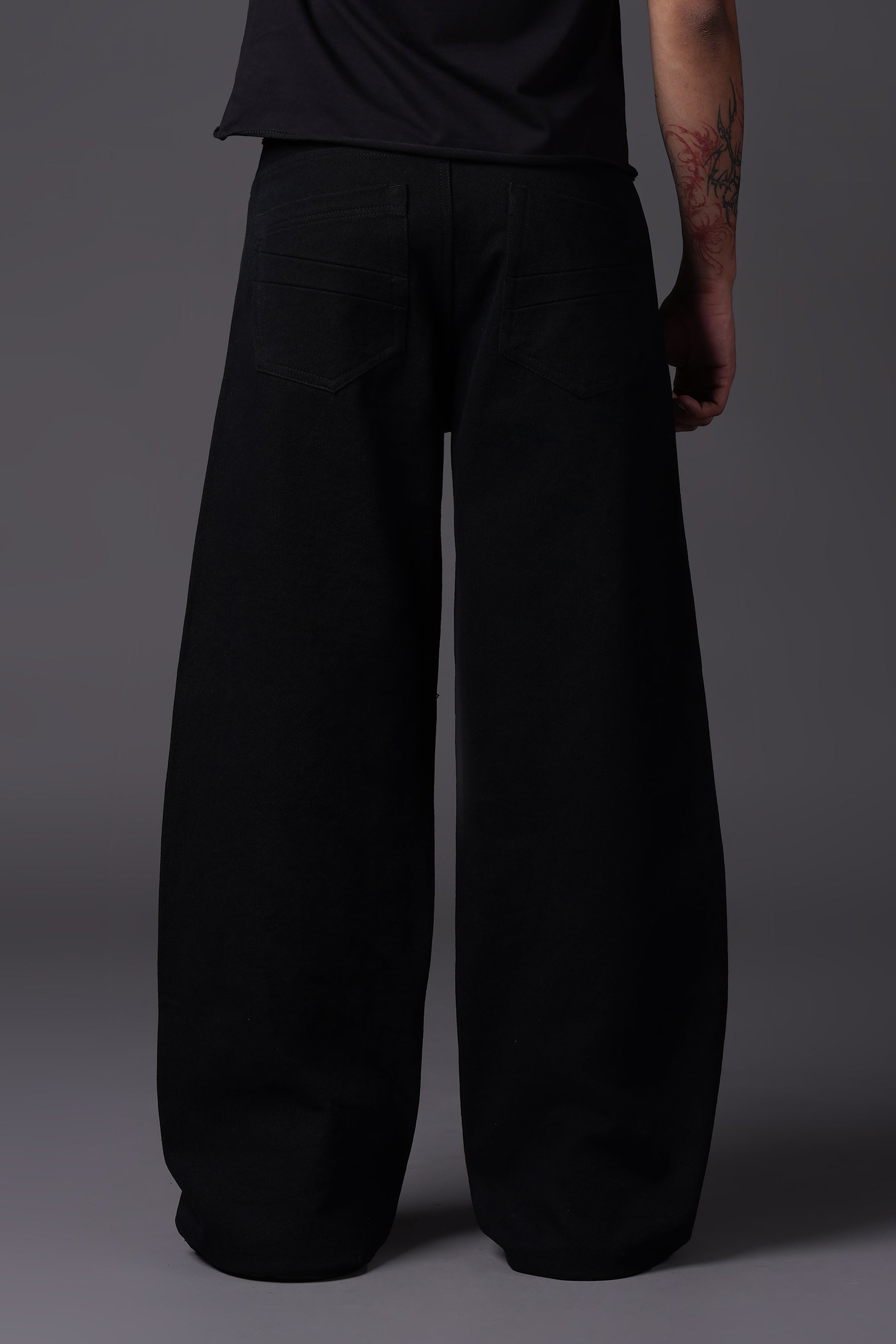 THE DARK PETALS DENIM