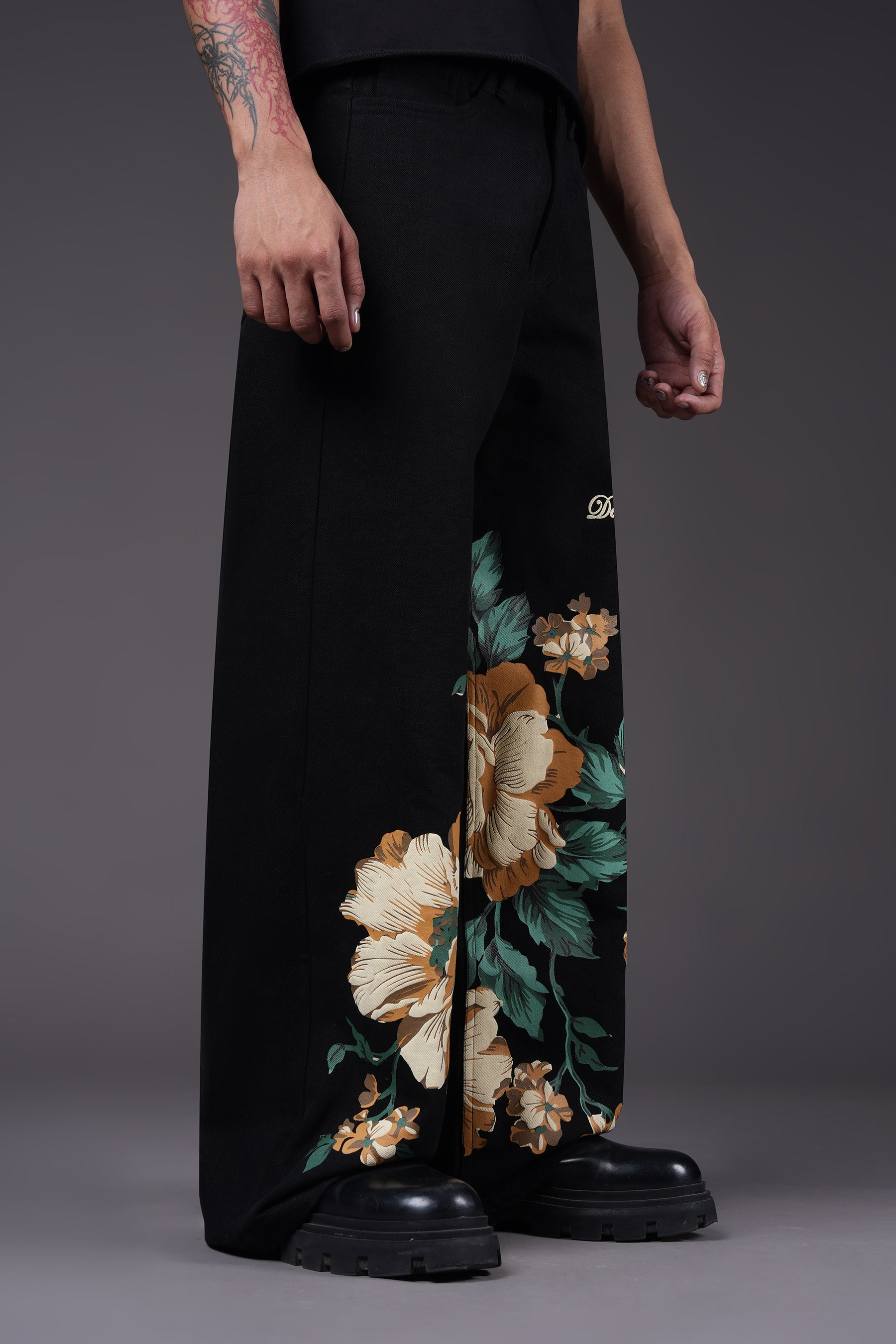 THE DARK PETALS DENIM